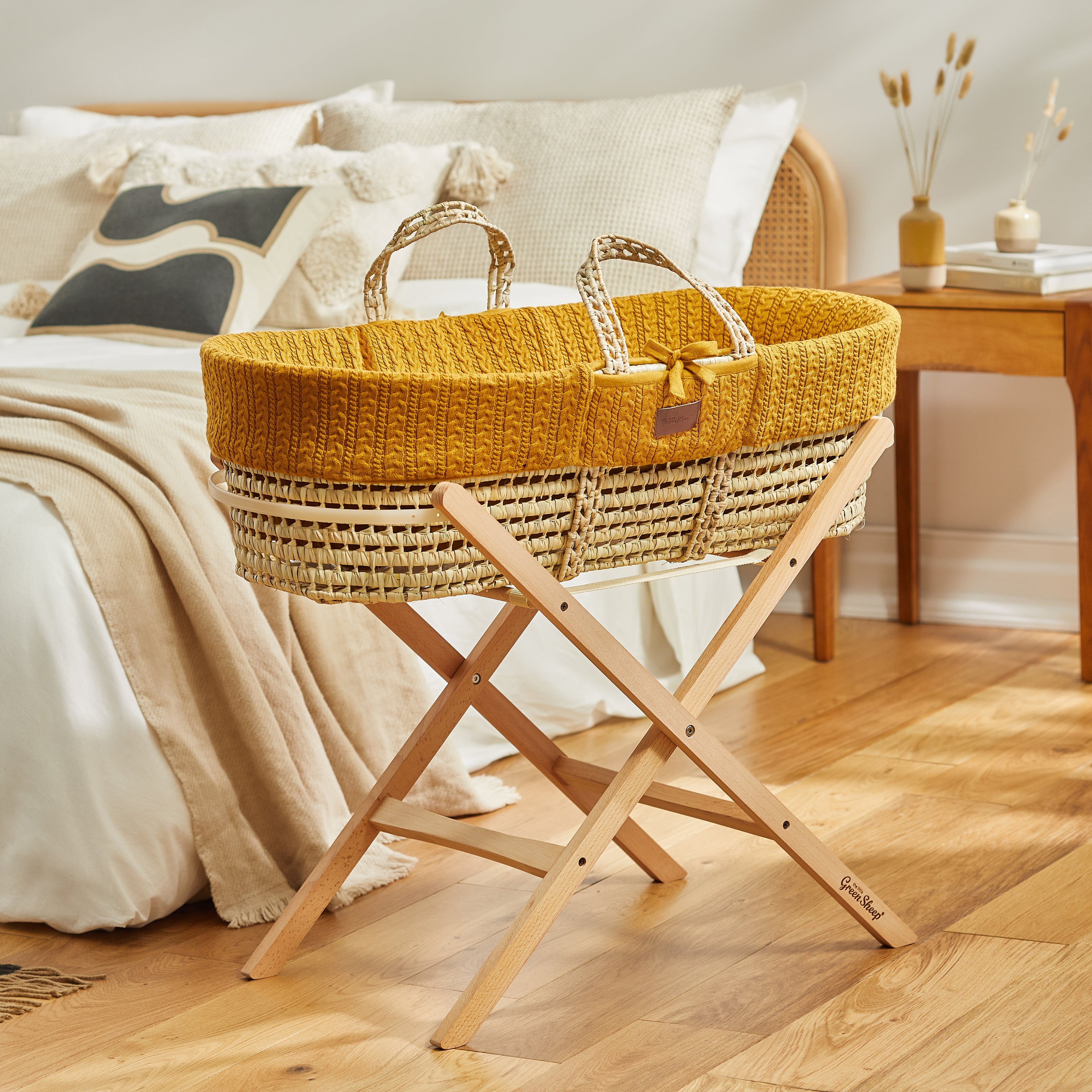 The Little Green Sheep Knitted Moses Basket & Stand - Honey