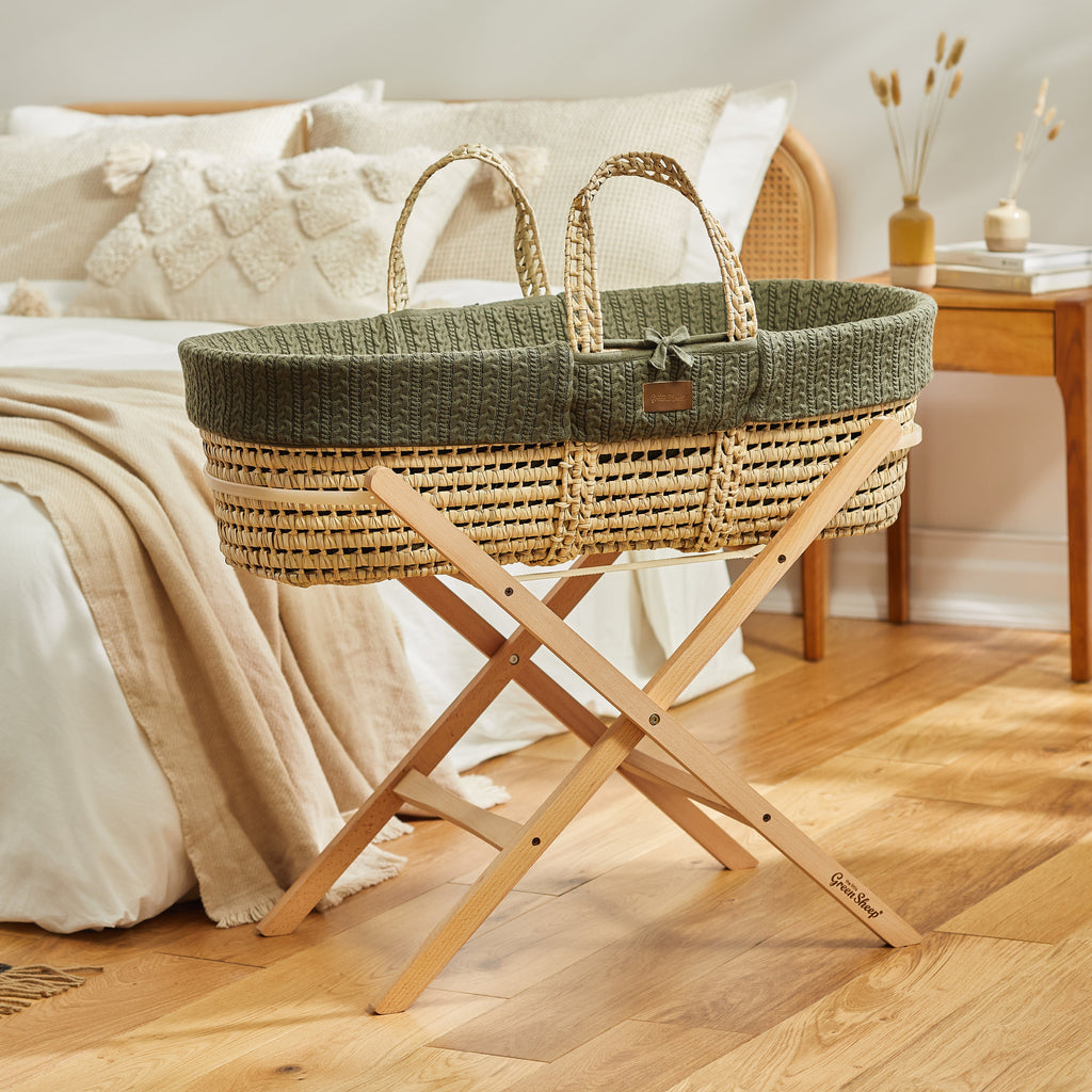 The Little Green Sheep Knitted Moses Basket & Mattress - Juniper