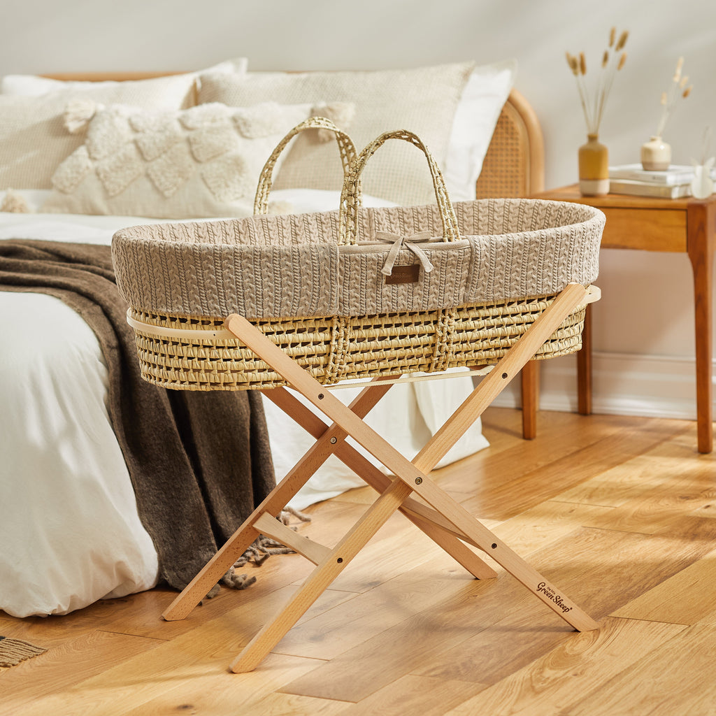 The Little Green Sheep Knitted Moses Basket & Mattress - Truffle