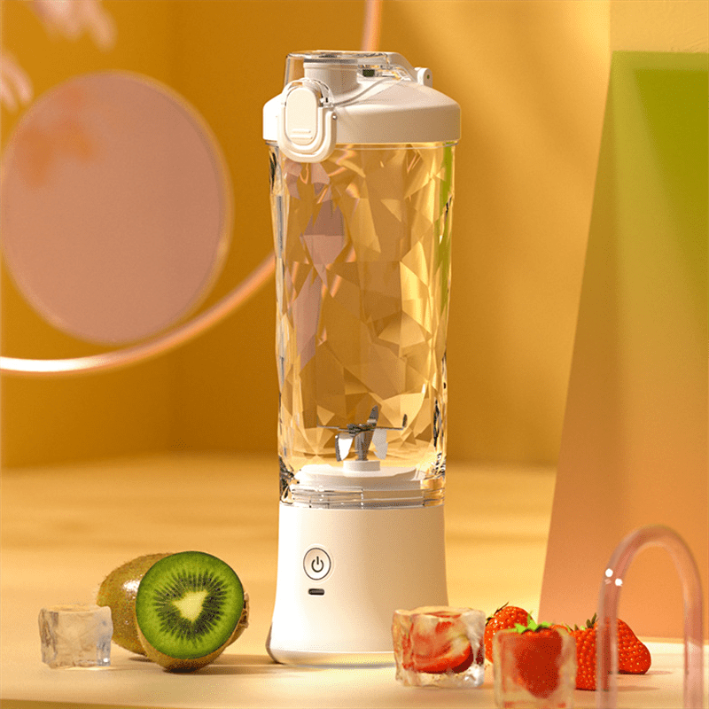 Blendjuicer Pro - Portable smoothie blender with 4000 mAh battery & 600 ml capacity