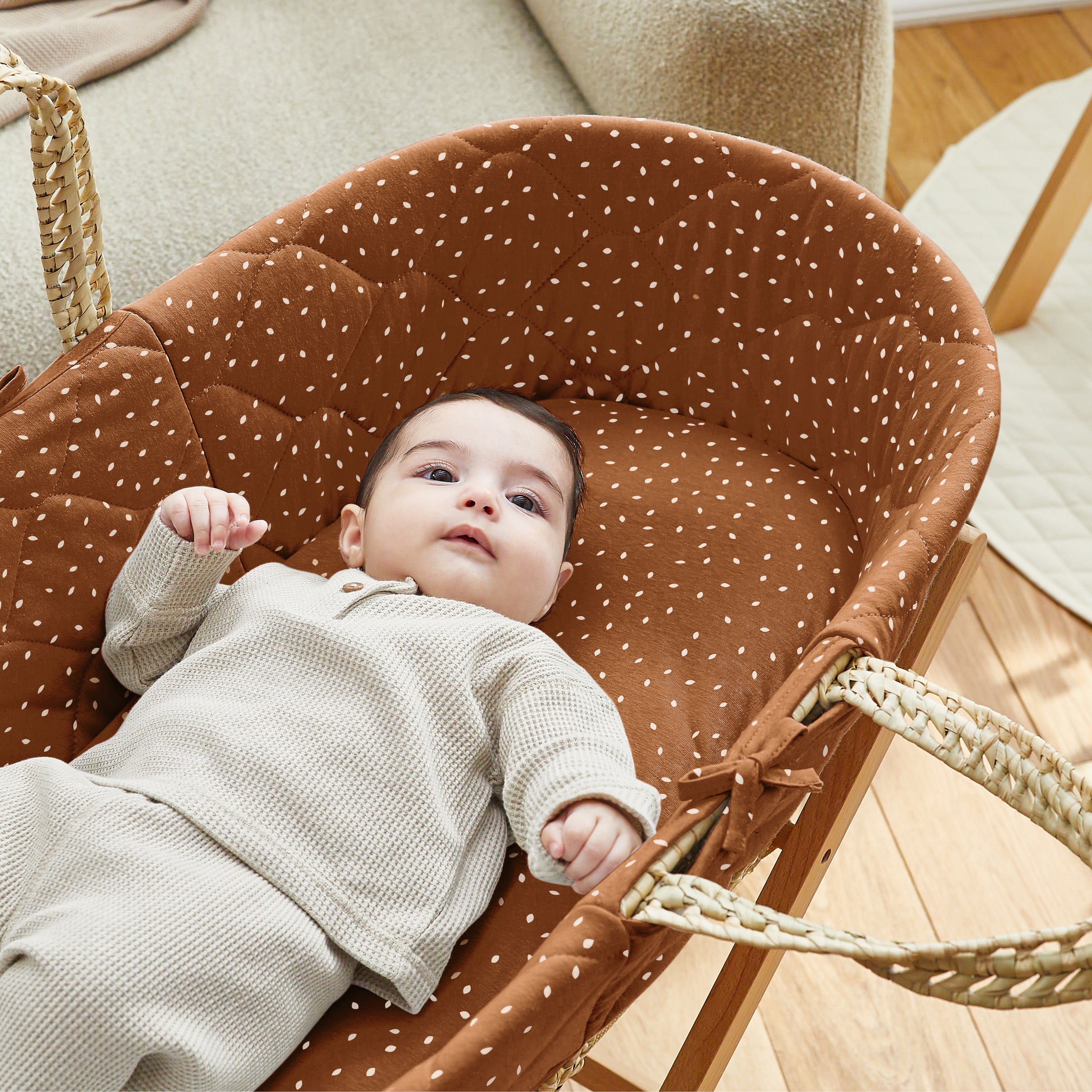 The Little Green Sheep Quilted Moses Basket & Stand - Terracotta Rice