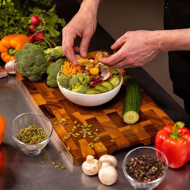 PureWood acacia wood chopping board - Elegant & functional for every kitchen