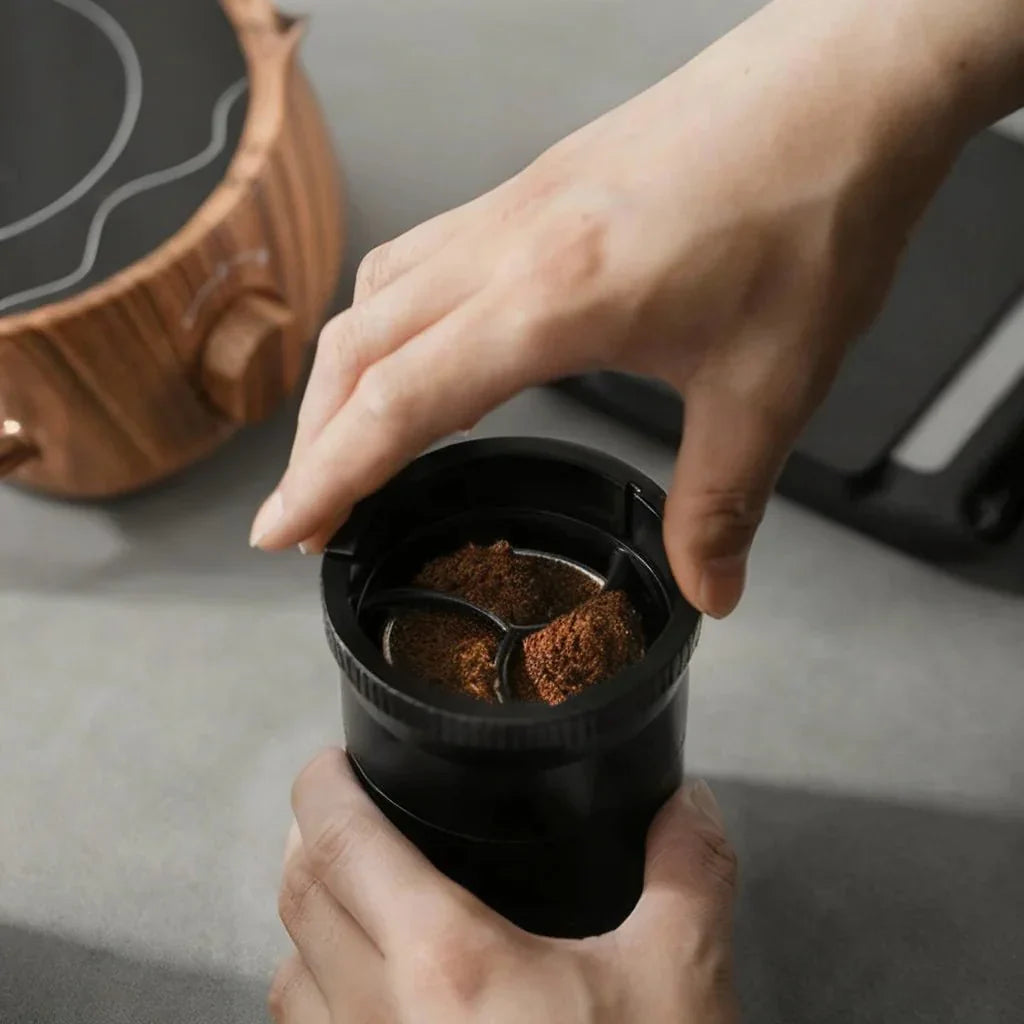 SHOTLEVEL – Coffee Distribution Tool with Adjustable Height for Even Extraction