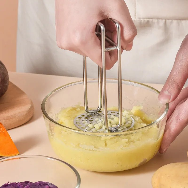 PUREMASH – Ergonomic stainless steel potato masher for effortless, smooth pureeing