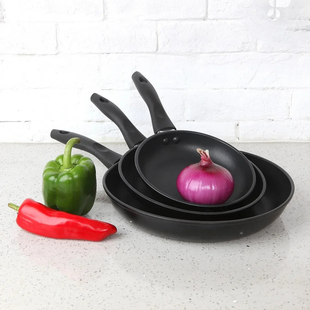 COOLTOUCH PAN – 3-piece Non-stick Pan Set for Effortless Everyday Cooking