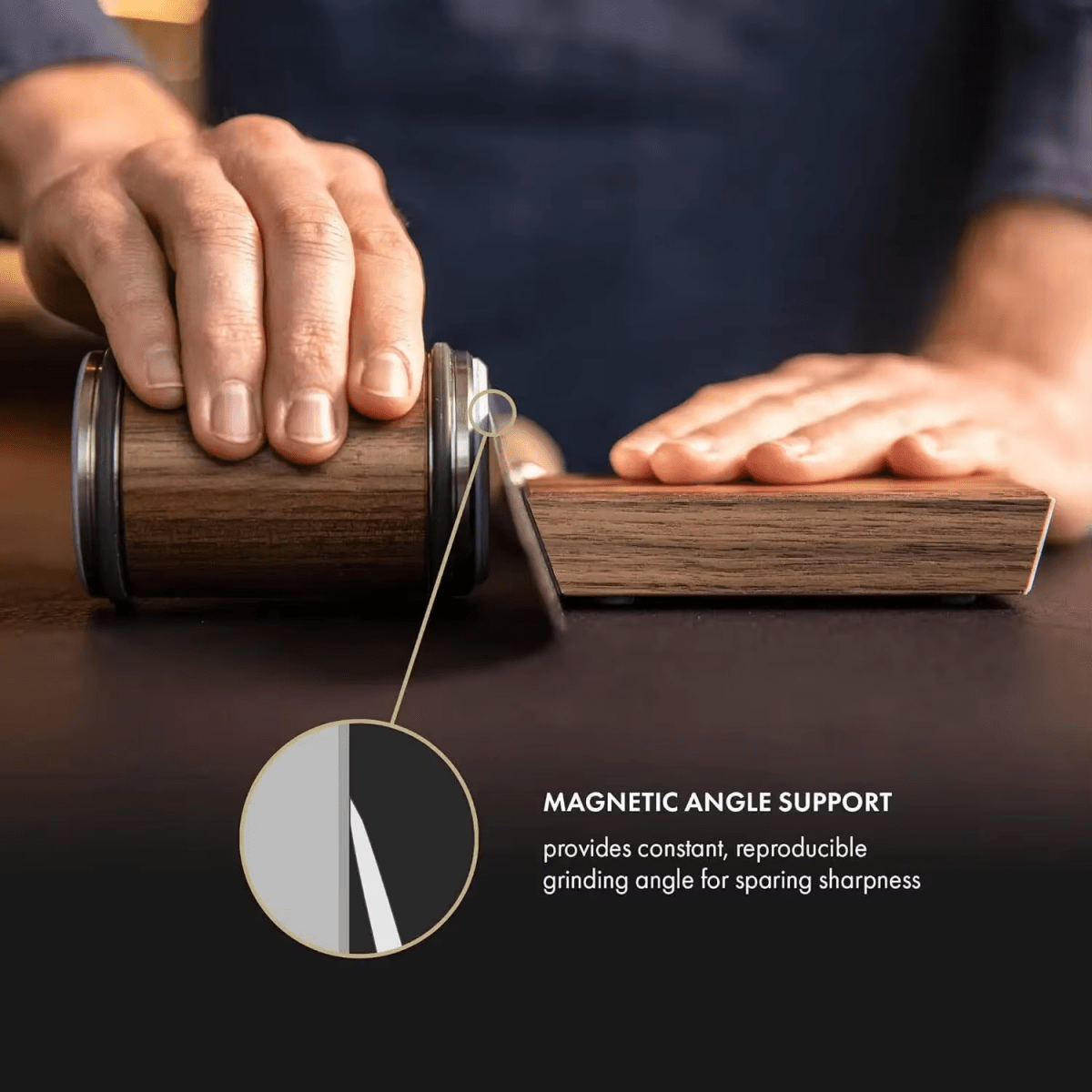 SharpEdge Pro - professional knife sharpener with diamond-coated grinding roller for precise sharpening