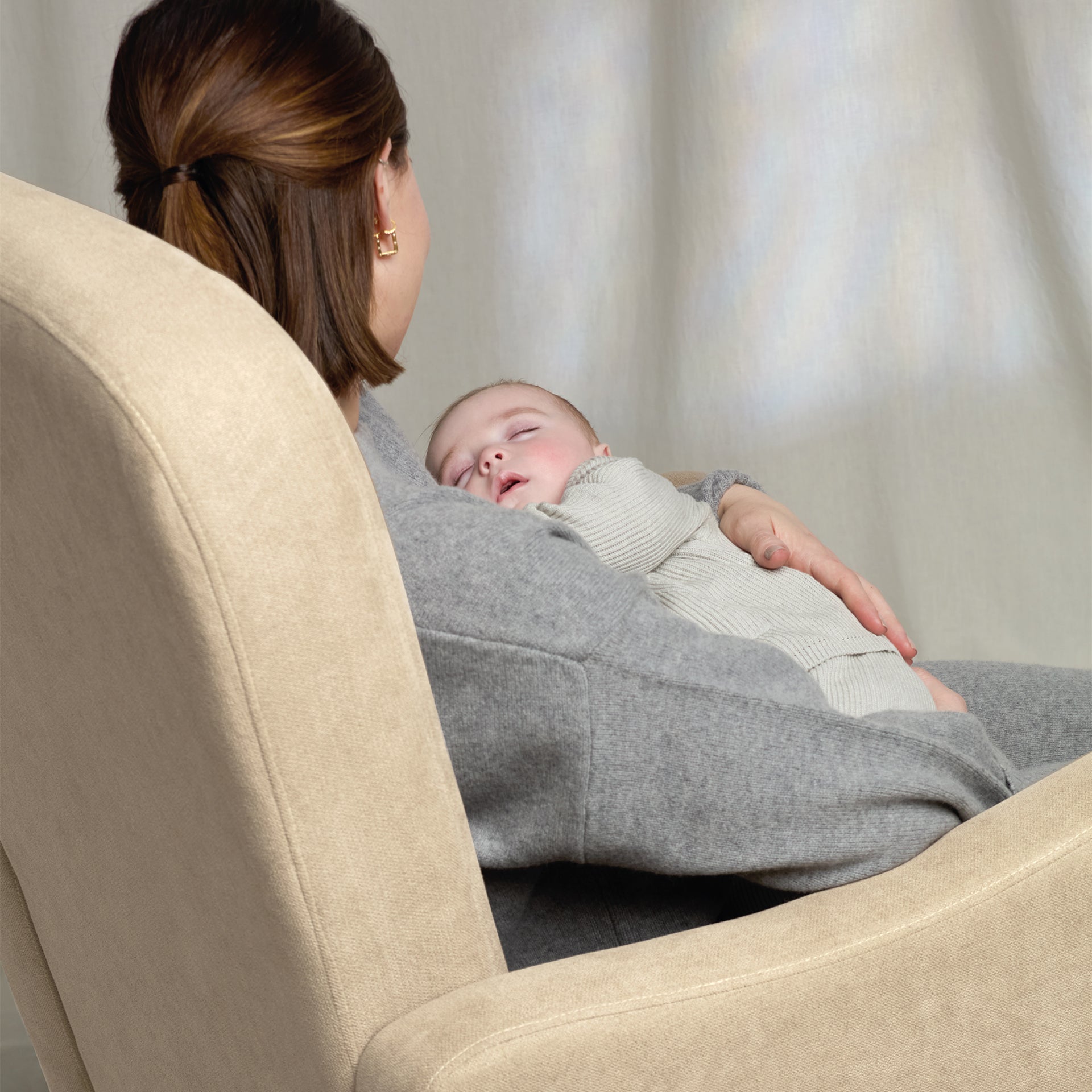 Silver Cross Carmel Nursing Chair | Almond