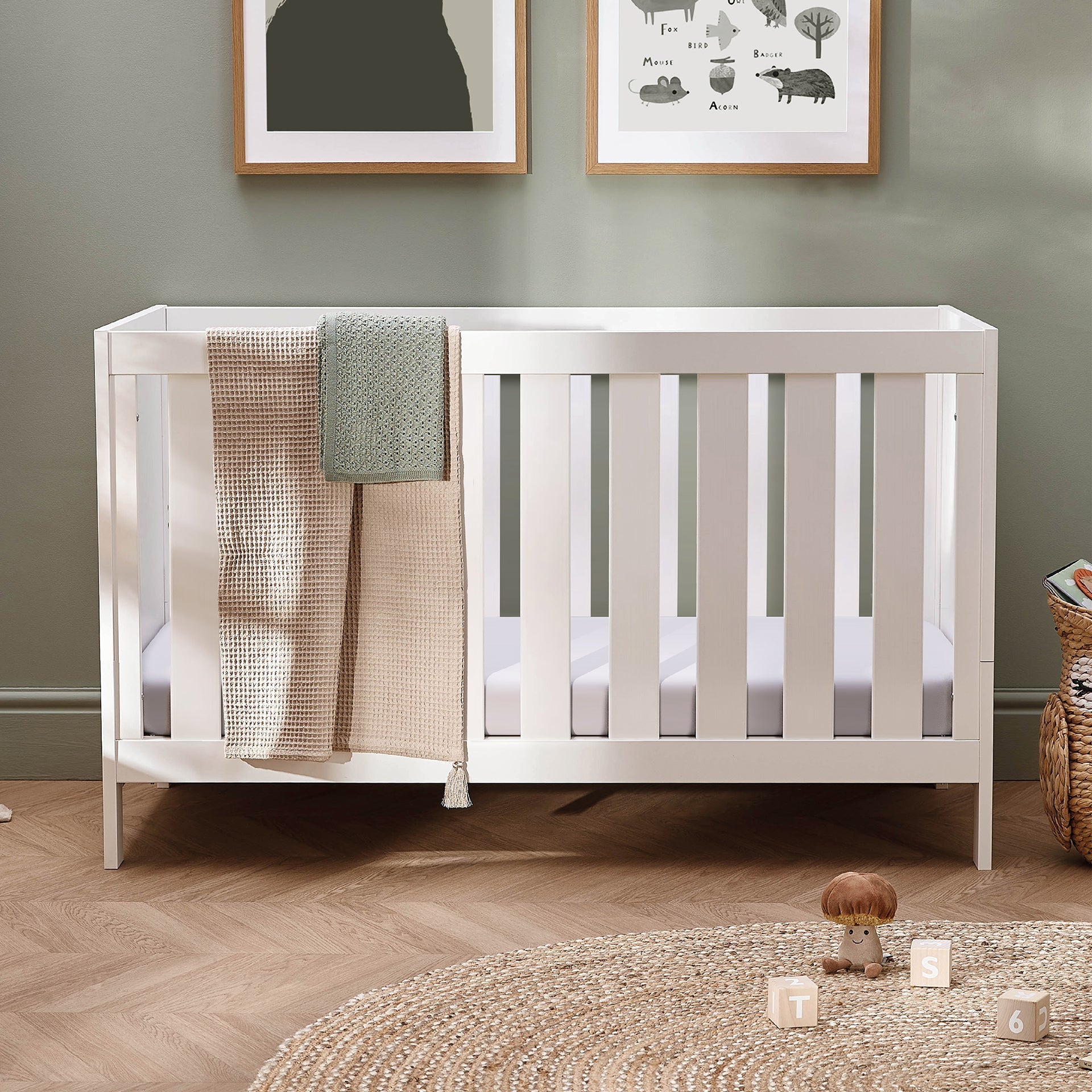 Silver Cross Bromley Cot Bed | White