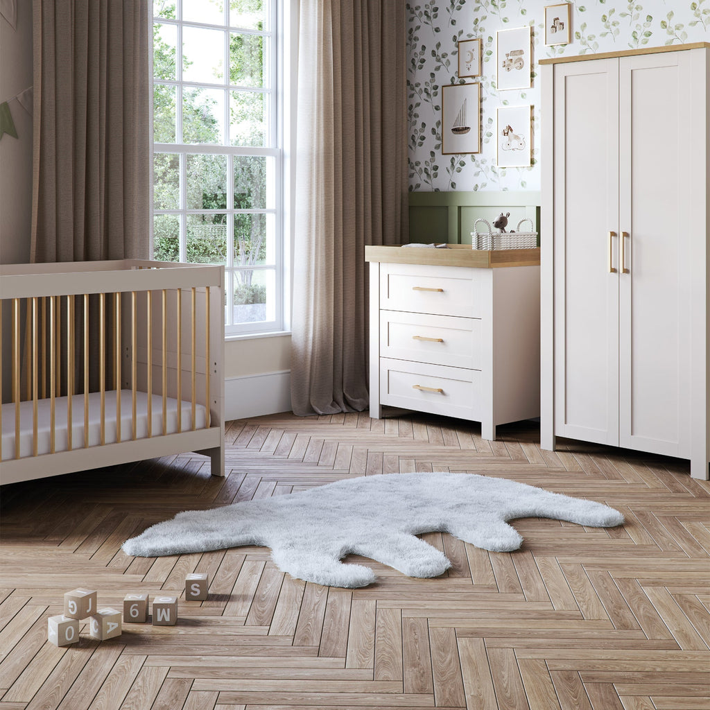 Silver Cross Seville 3 Piece Nursery Set | Cashmere Oak