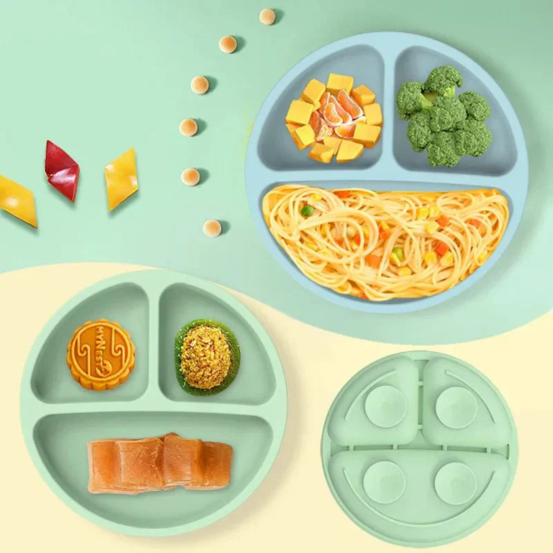 SAUGHALT KIDS – Non-slip Silicone Kids' Plate with Strong Suction Base (BPA-free)