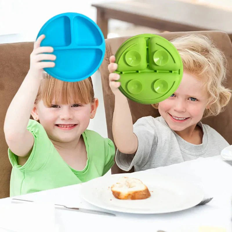 SAUGHALT KIDS – Non-slip Silicone Kids' Plate with Strong Suction Base (BPA-free)