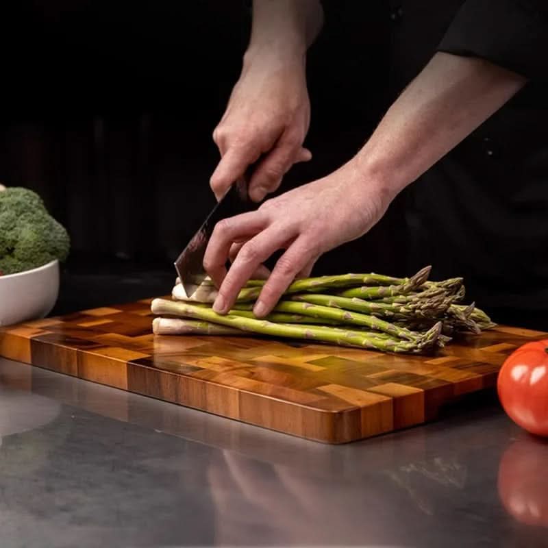 PureWood acacia wood chopping board - Elegant & functional for every kitchen
