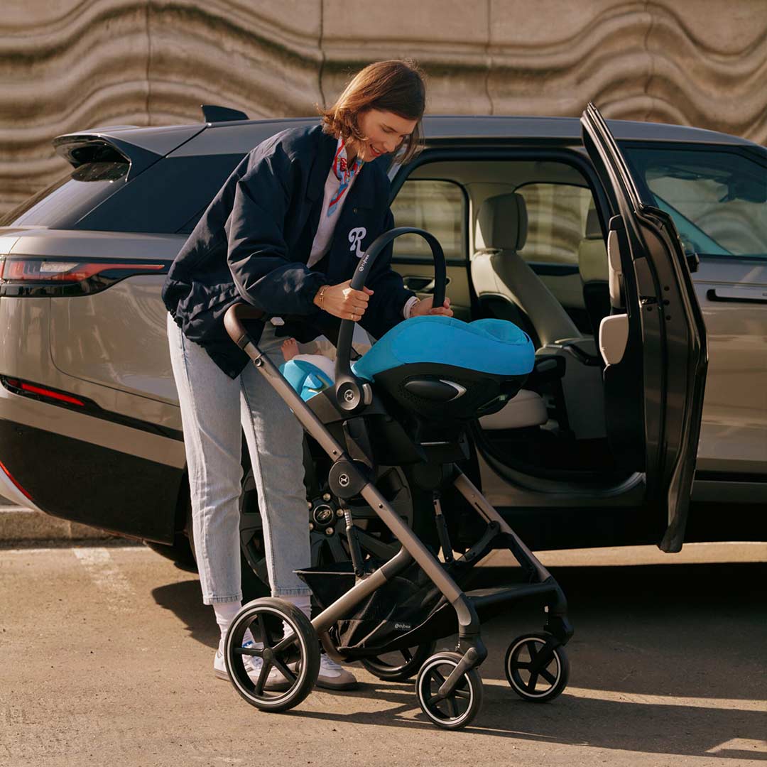Cybex Cloud G i-Size Car Seat - Magic Black