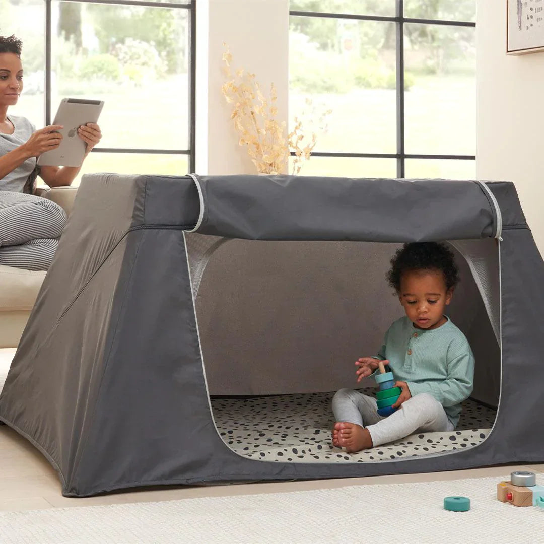 Tutti Bambini CoZee Go Day & Night Bundle - Walnut & Ecru